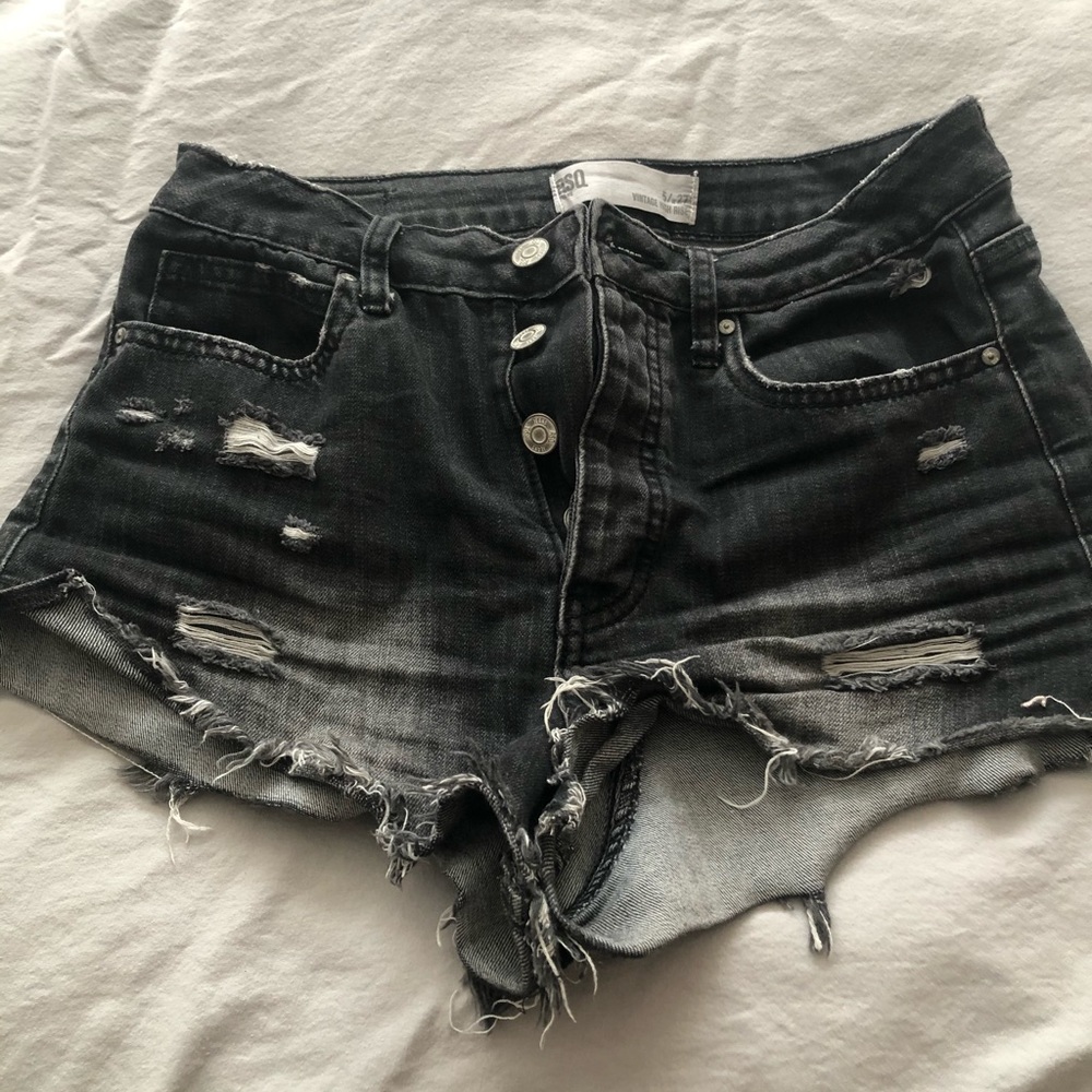 4 for $20 Tilly’s Black ripped shorts size 5/27